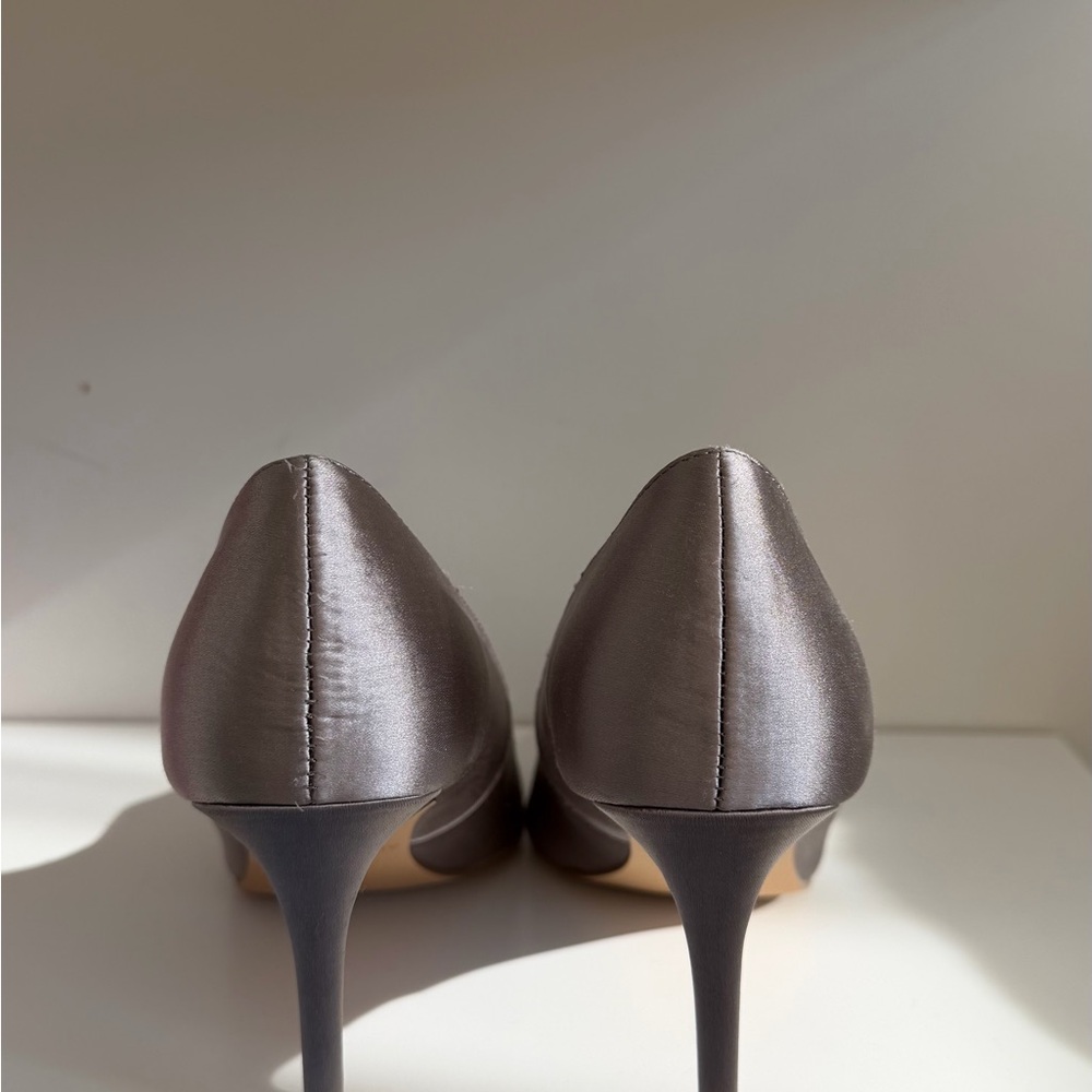 Ann Taylor Women's lilac Silver satin Heels - Picture 3 of 5